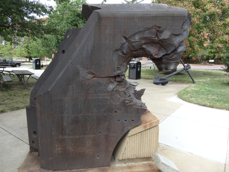 Illustration for article titled Iowa Class 16" Gun at Point Blank